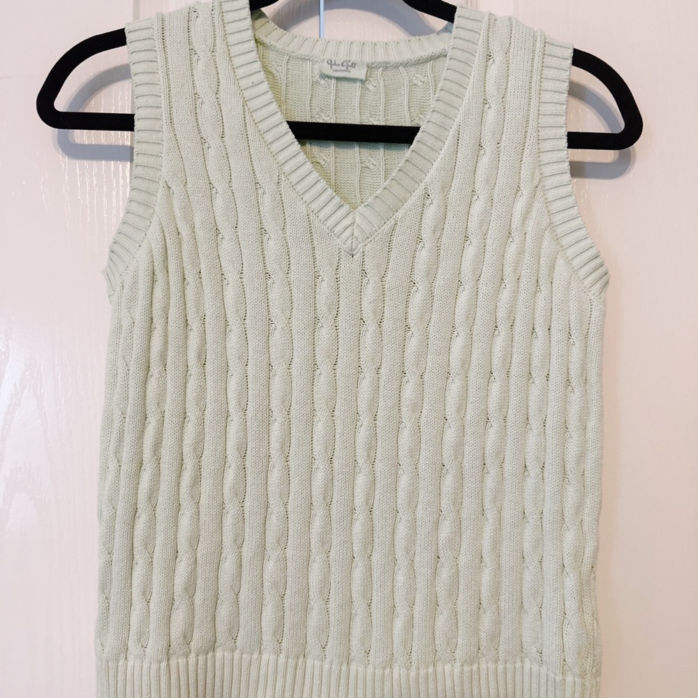 J. Galt Woman’s Cable Knit Vest in Light Green Color Size Small